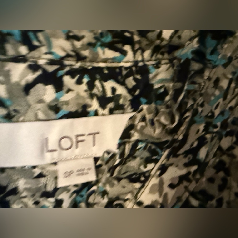 LOFT Abstract Patterned Blouse - Picture 6 of 6
